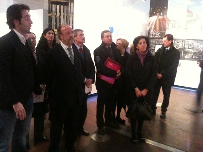 El alcalde de Valladolid, acompañado por miembros del Equipo de Gobierno, en la 