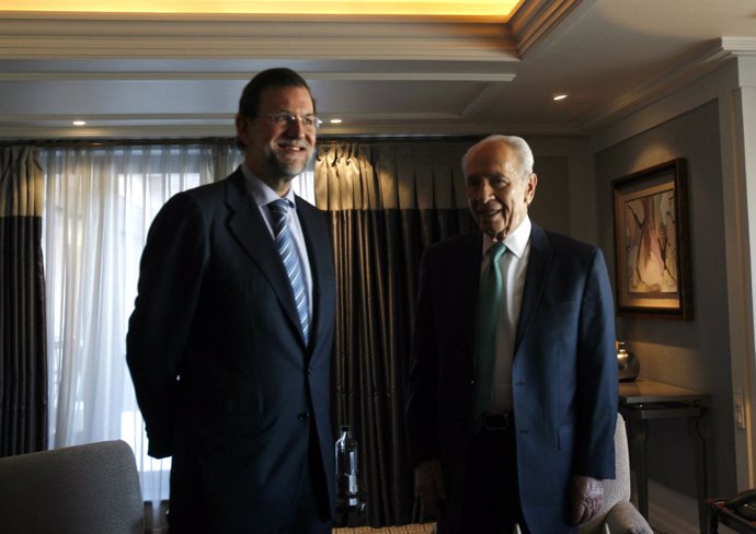 Rajoy se reúne con Peres