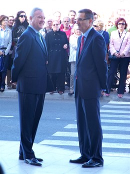 El presidente Valcárcel en el Hospital de Santa Lucía