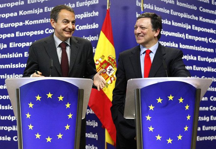 Zapatero y Barroso en una RDP conjunta en Bruselas