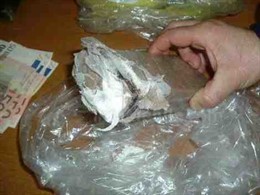 Intervenidos en el puerto de Melilla 240 kilos de hachís en los embarques de Mál