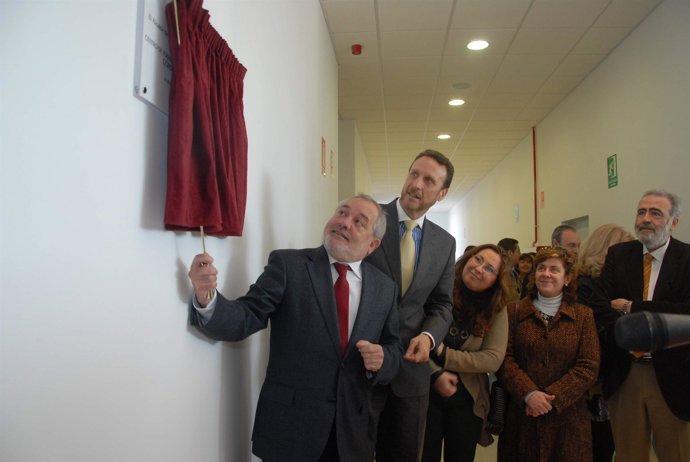 Alcalde de Córdoba, Andrés Ocaña, y miembros del gobierno municipal