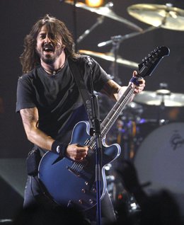 El guitarrista y cantante Dave Grohl de los Foo Fighters