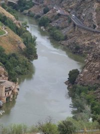 Las Cortes de C-LM toman en consideración la Ley del Agua del PSOE con la ausencia del PP