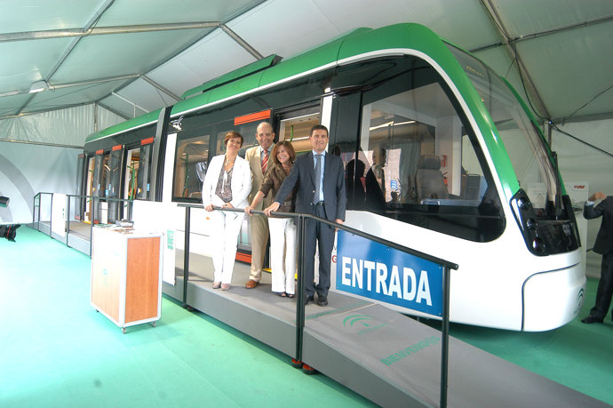 Imagen del metro de Granada en su presentación