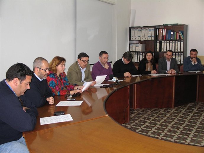 Alcaldes de la Cuenca Minera se reúnen para firmar un manifiesto en rechazo a la