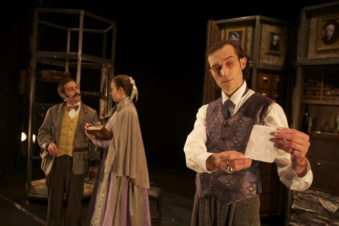 Momento de la obra 'Holmes y Watson'.