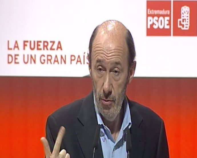 Rubalcaba critica al PP por sembrar "malos rollos"