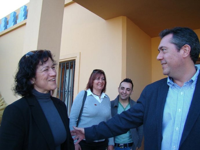 Nota Y Foto Espadas Reunión Cmoité Empresa Pickman