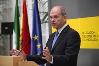 Chaves llama a Arenas "profesional de la mentira y la difamación" tras insinuar "financiación ilegal" del PSOE