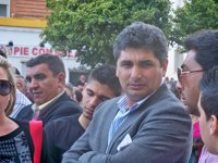 Cortés, arropado por unas 250 personas, afirma que luchará para que este caso "no se repita"