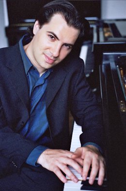 El pianista Nicolas Bringuier