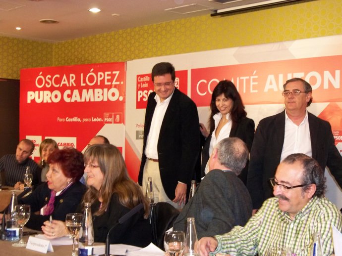 Óscar López preside la reunión del Comité autonómico del PSCyL