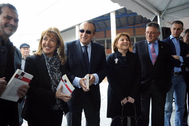 Miró y Fabra en el centro cultural polivalente de Vall d'Uixó.