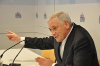 El BNG critica la "claudicación" de Feijóo ante las nuevas exigencias para las cajas