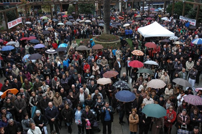 Concentración en Ribeira sobre reducción de cuotas