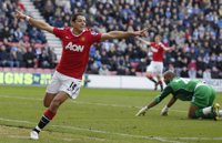 United y Wolverhampton golean a Wigan y Blackpool