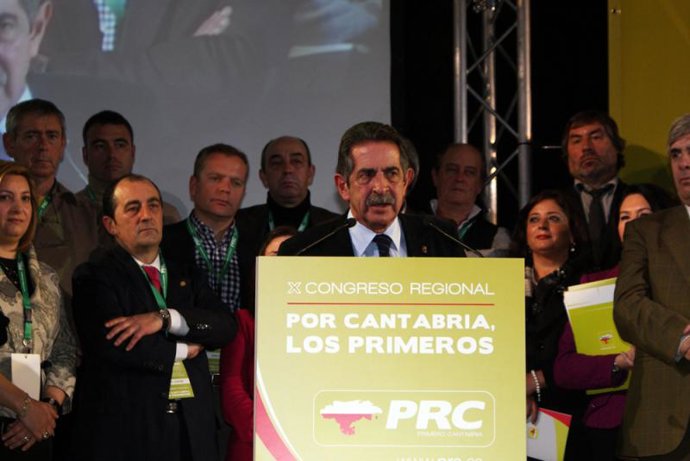 Revilla en el congreso del PRC