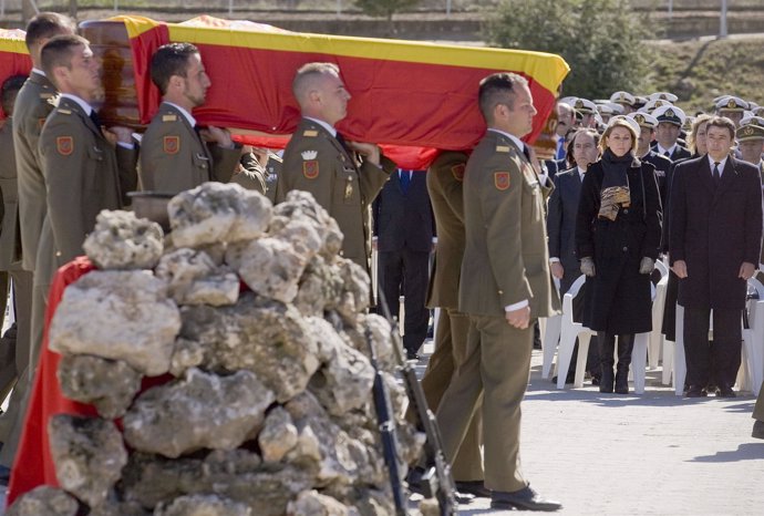 Funeral por los cinco militares españoles muertos