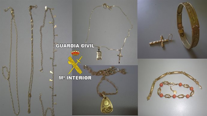 NP Guardia Civil (Cuatro Detenidos Por Sustraer Joyas Del Interior De Viviendas 
