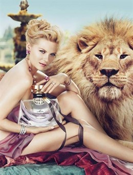 Kirsten Dunst posa muy sugerente para la campaña de Bulgari