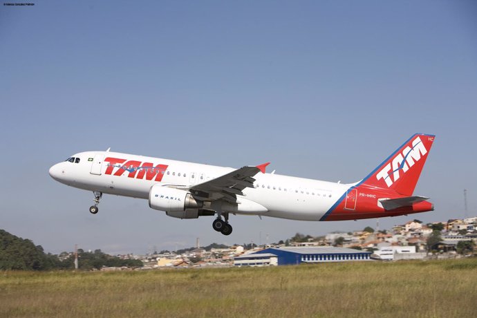 Avión A320 de TAM