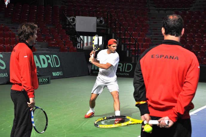 Rafael Nadal con el equipo español de Copa  Davis en Bélgica