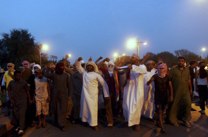 Manifestantes antigubernamentales omaníes