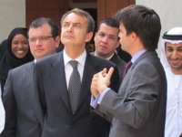 Zapatero visita el proyecto de ciudad 'verde' Masdar en Abu Dhabi