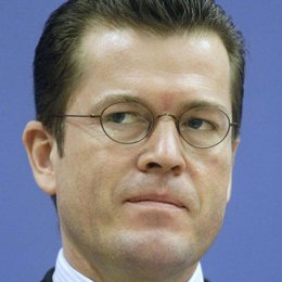 El ministro alemán de Economía, Karl Theodor zu Guttenberg