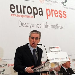 Ramón Jáuregui en los Desayunos de Europa Press