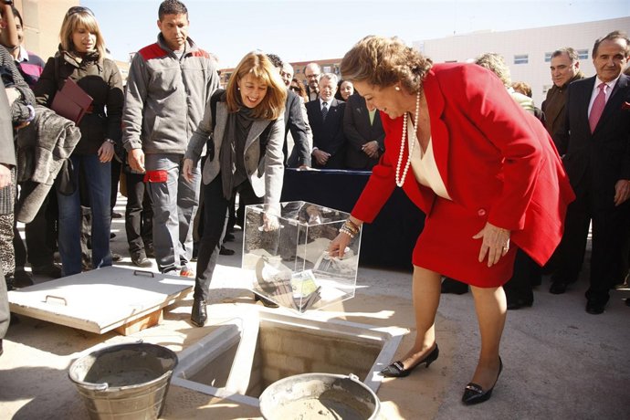 Miró y Barberá en el acto de colocación de la primera piedra