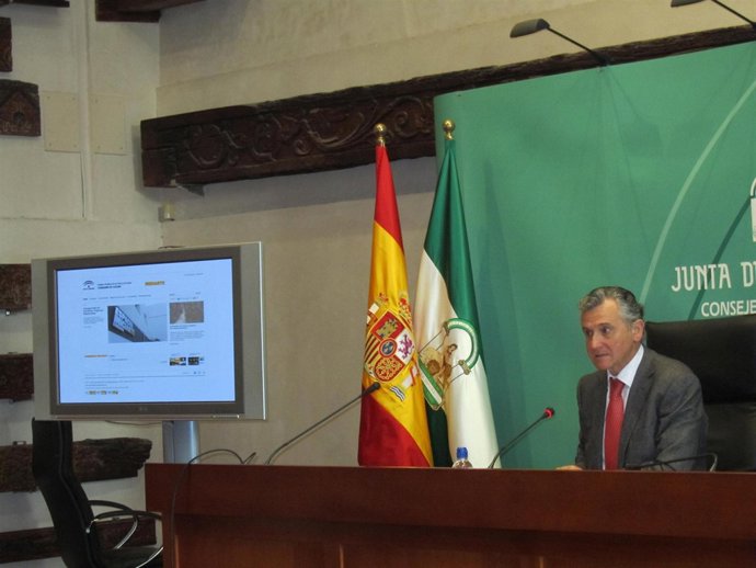 Plata presenta las actividades y ayudas del Programa Iniciarte 2011