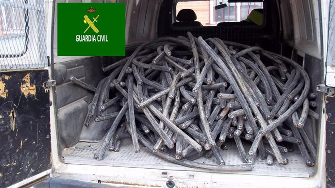 LA GUARDIA CIVIL RECUPERA DOS MIL KILOS DE CABLE DE COBRE QUE HABIAN SIDO ROBADO