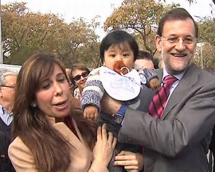 Rajoy califica de"inadmisible" la última cifra de paro