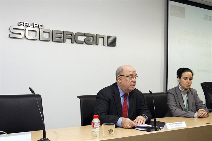 Sota en la inauguración. 