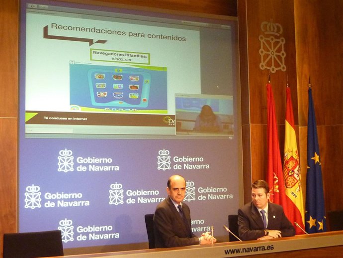 El consejero Catalán y el presidente de la Fundación Dédalo, Fernando Ferrer.