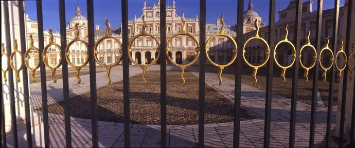 Fachada del palacio.