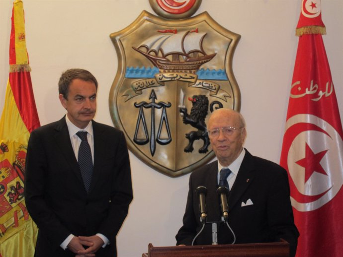 Zapatero y el primer ministro de Túnez