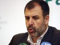 De Legarra indica que "lo importante es sentarse a hablar y unir fuerzas" ante el posible diálogo con Julio Revuelta