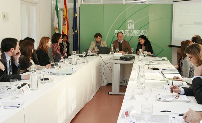 El consejero Díaz Trillo con representantes de otras CCAA