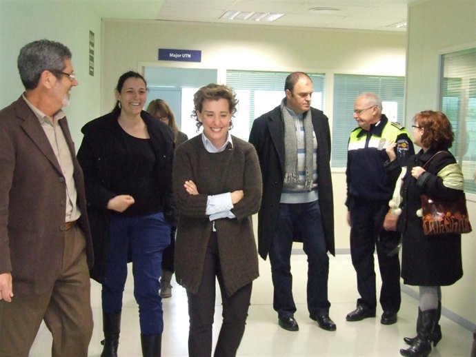 El Renovat Edifici Del Mercat Del Camp Redó Acull Una Comissaria De Policia Loca