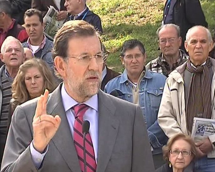 Rajoy aprueba el viaje de Zapatero a Túnez