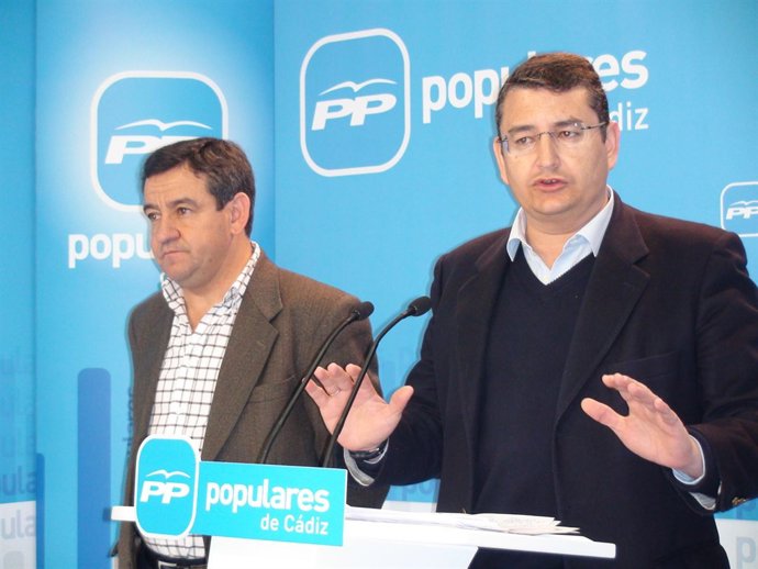 Fotos RP Sanz (PP) En Cádiz (04 03 11)