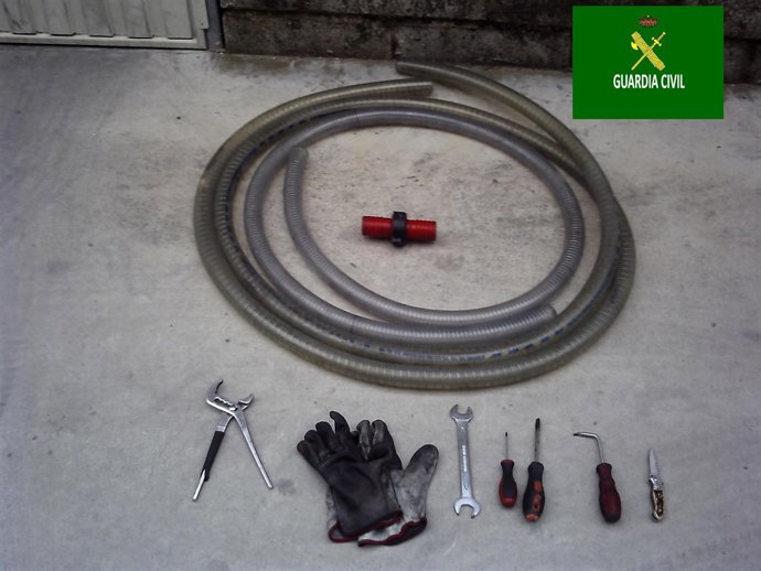 Algunas de las herramientas para robar el gasoil