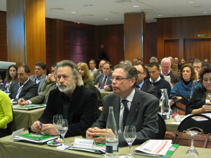 : El delegado provincial de Agricultura en Almería, Juan Deus, y el presidente d