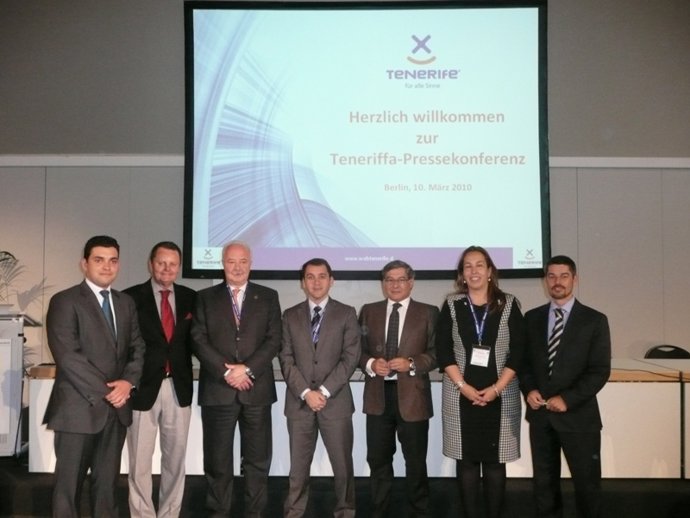 NOTA DE PRENSA Y FOTOGRAFÍA: TURISMO FERIA