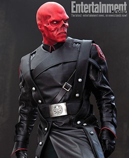 Hugo Weaving es Red Skull en El Capitán América