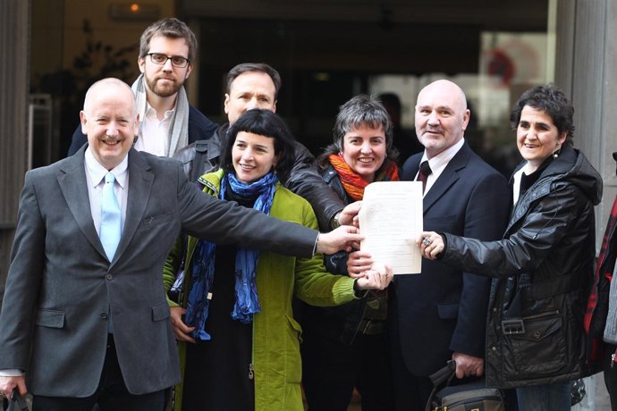 Inscripción de Sortu en el ministerio de Interior