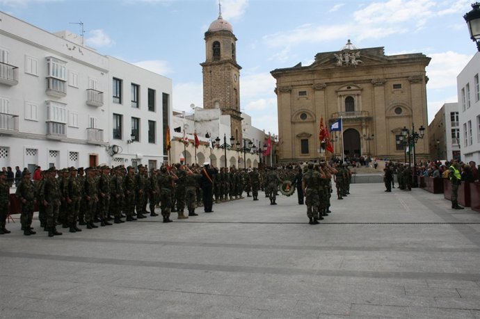 Efectivos del Ejército de Tierra, Infantería de  Marina y la Armada durante el e